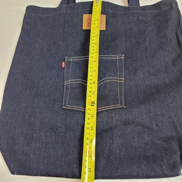 Levi’s® Back Pocket Tote Bag  - Like New - Picture 7 of 9